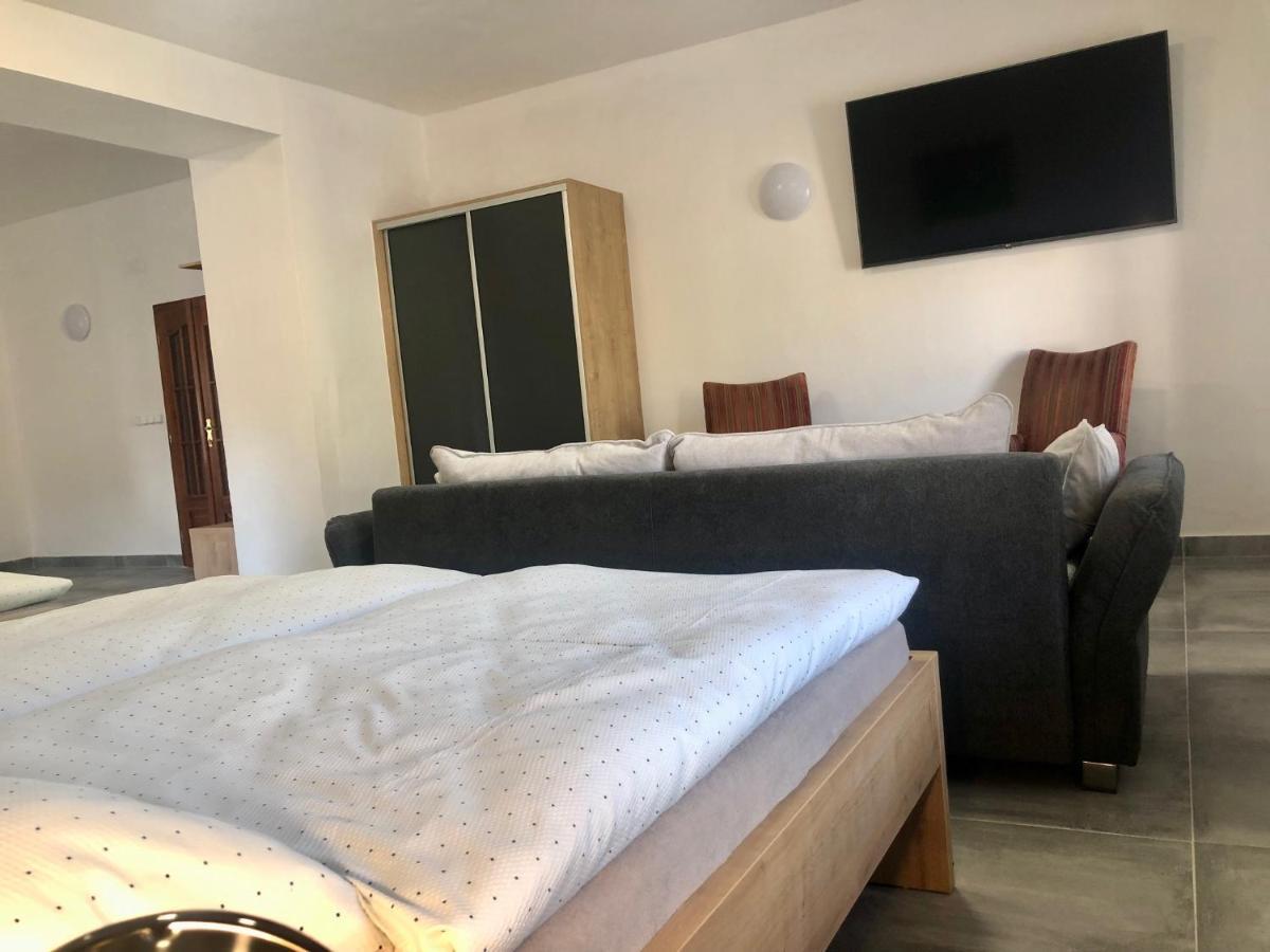 Penzion Sloup Sloup  Exteriör bild